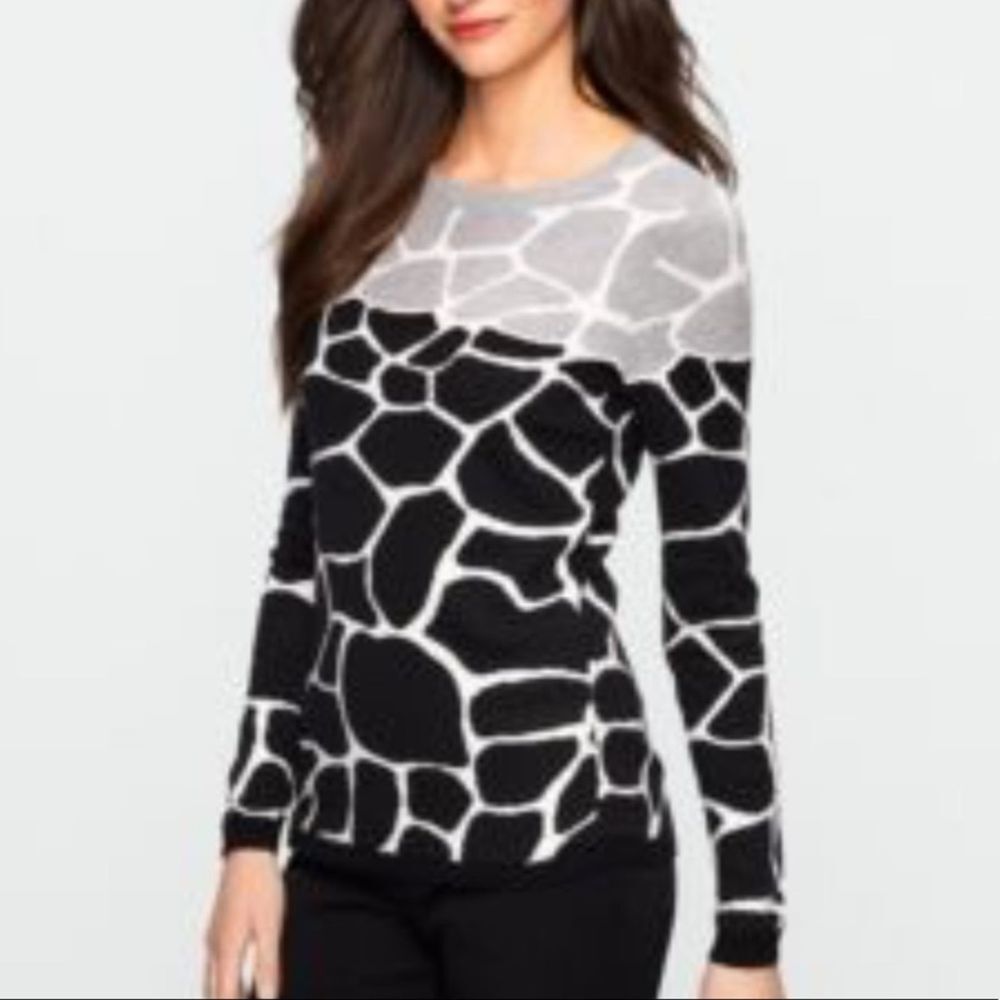 Talbots Black White Gray Giraffe Small Sweater